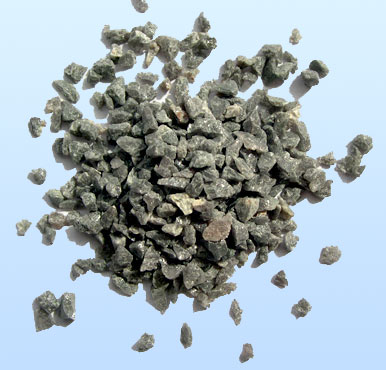 Dense fused corundum
